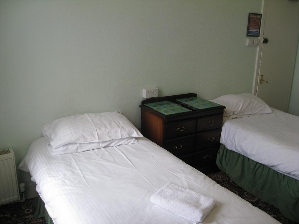 Aaran Central Guesthouse Αμπερντήν Δωμάτιο φωτογραφία